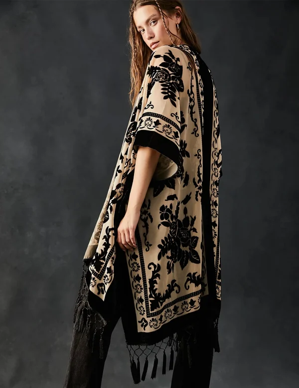 Bohemian kimono long cardigan with tassels - Image 3