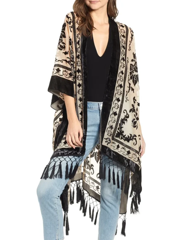 Bohemian kimono long cardigan with tassels - Image 4